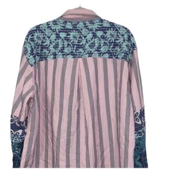 Free People Floral Print Oversized Shirt
Top (Size Small) - Picture 8 of 8